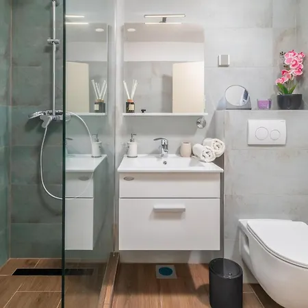 Gorgeous In With Wifi Appartement Rijeka